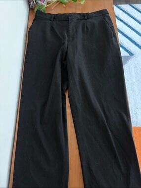 Uniqlo Women's Black Straight-Leg Trousers